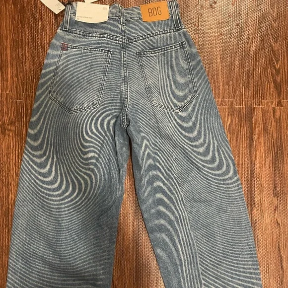 Brand new ! Never worn - Picture 2 of 4